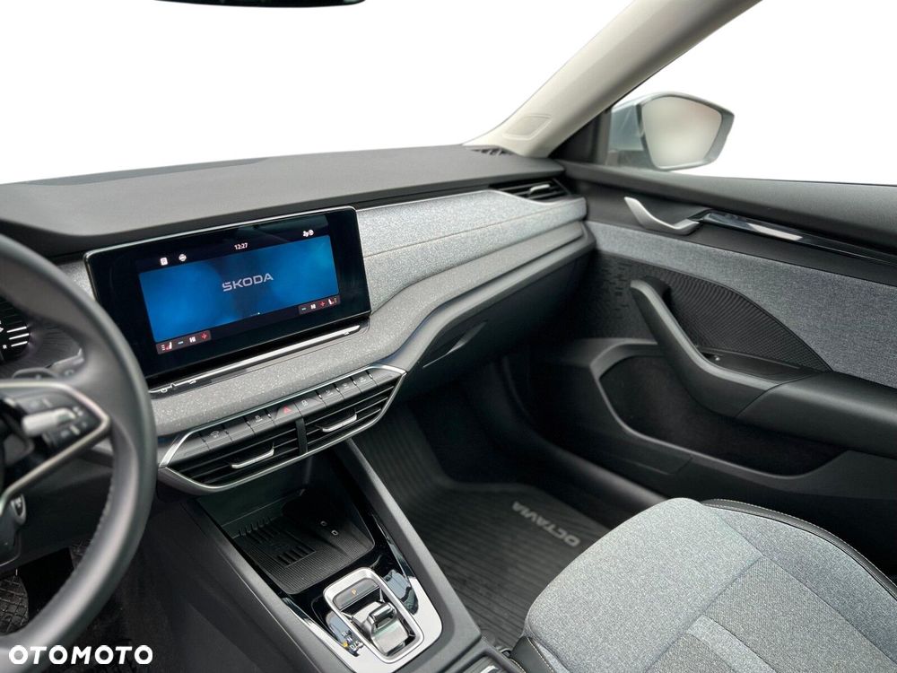 Skoda Octavia 2.0 TDI Selection DSG - 13