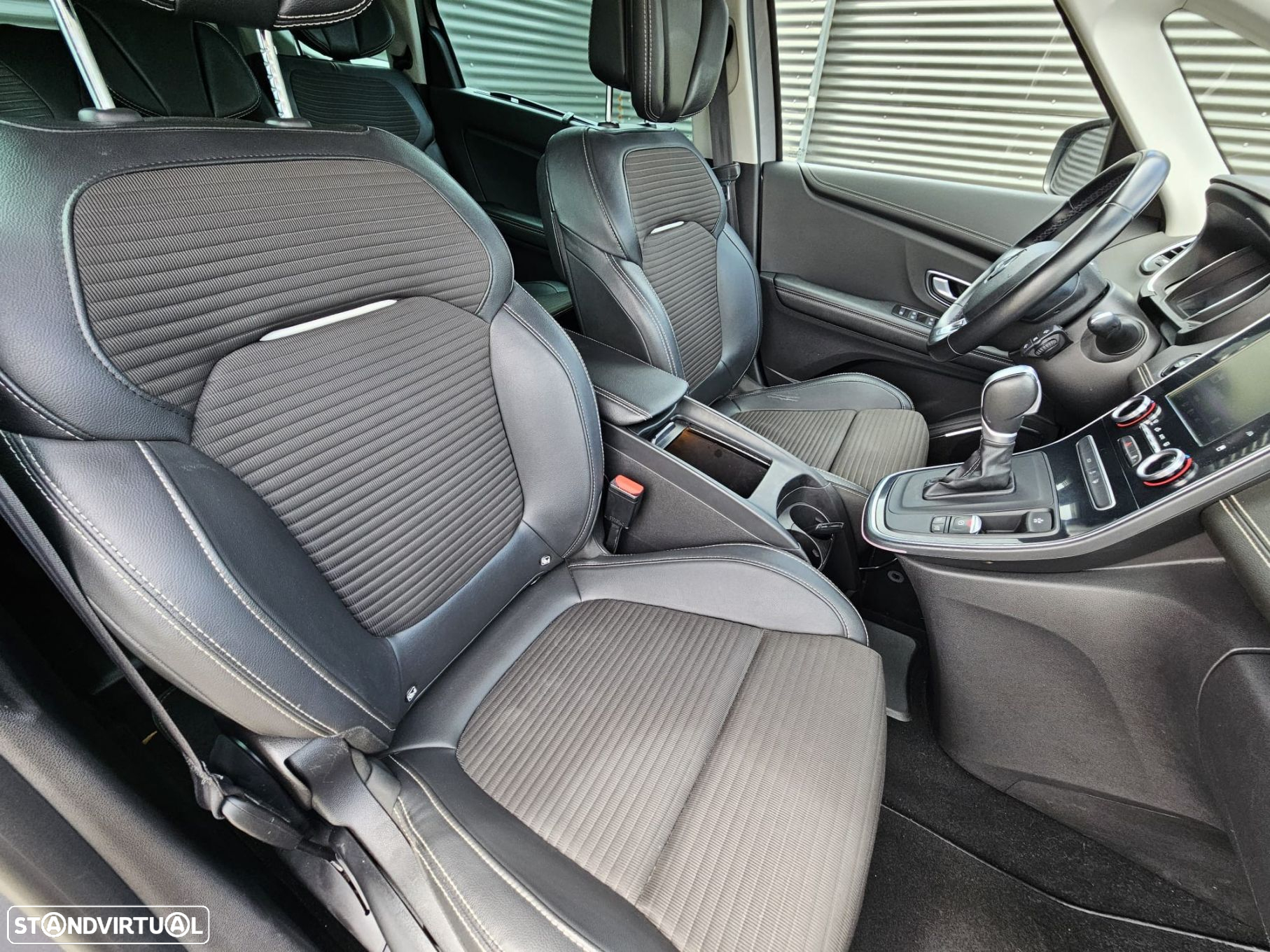Renault Grand Scénic 1.5 dCi Bose Edition EDC SS - 28