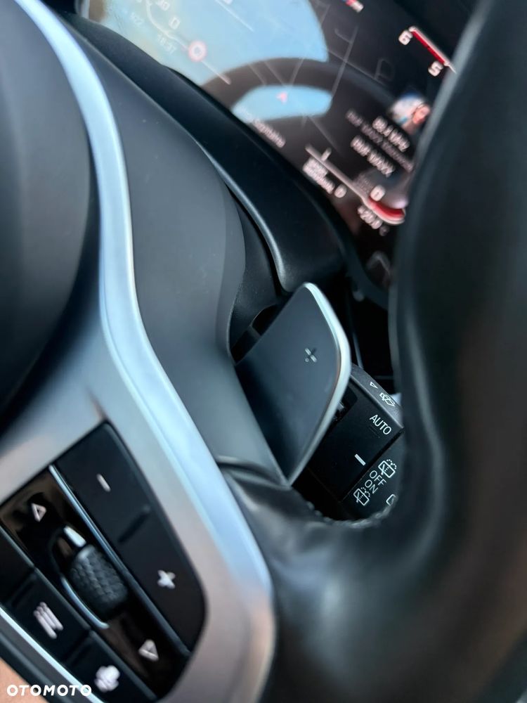 BMW Seria 5 520d xDrive mHEV M Sport sport - 34