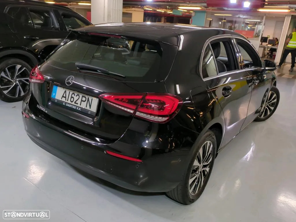 Mercedes-Benz A 250 e Style Plus - 3