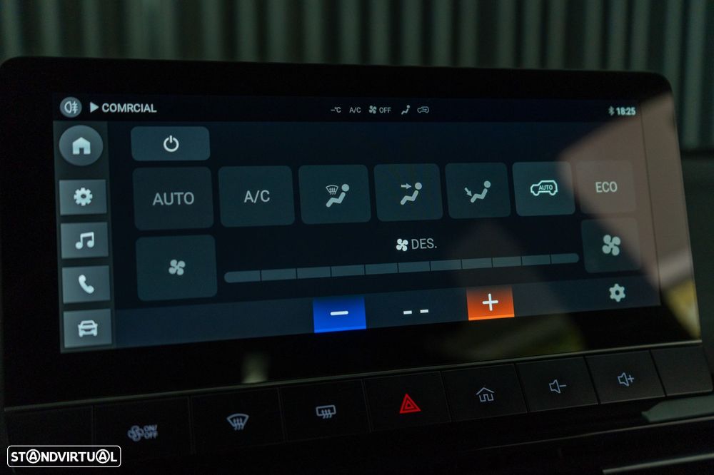 MG MG4 64 kWh Luxury - 13