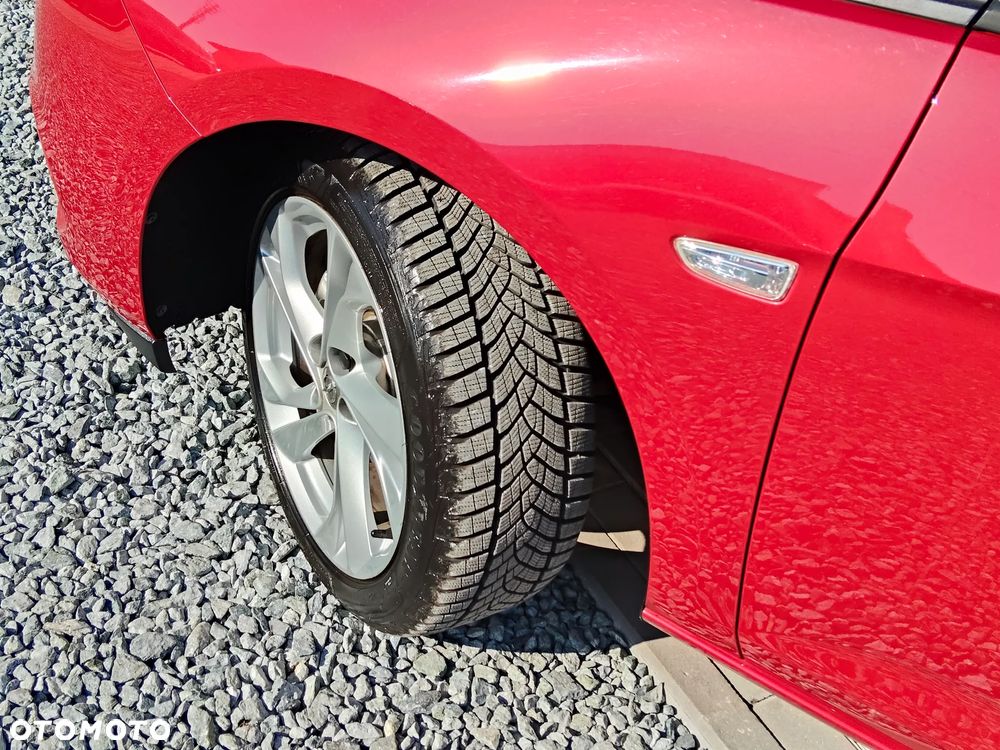 Opel Astra 1.2 Turbo Elegance - 7