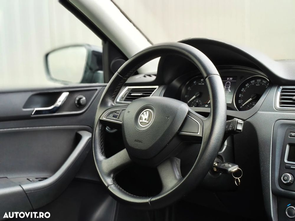 Skoda RAPID 1.2 TSI Edition Green tec - 29