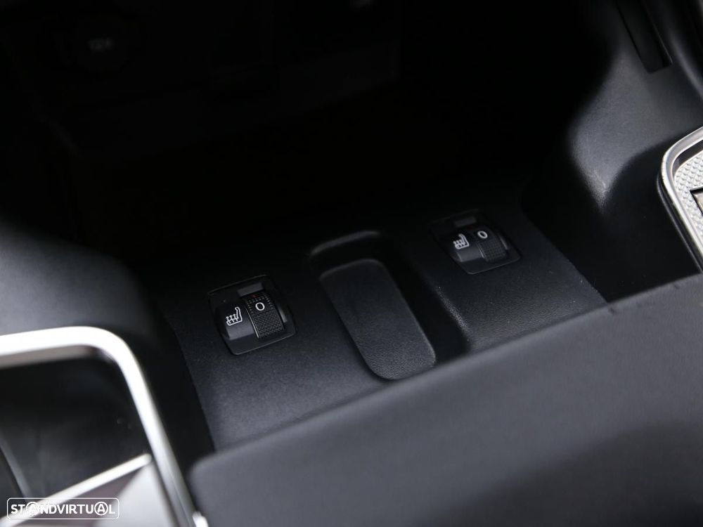 DS DS7 Crossback - 26