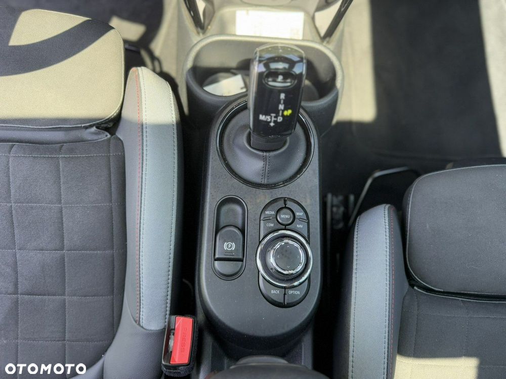 MINI John Cooper Works - 23