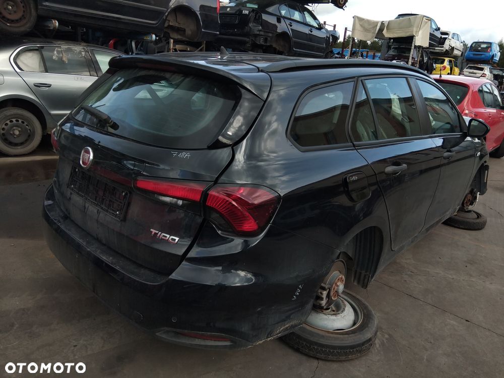 Fiat Tipo 2 16- kombi z silnikiem 1,4 T 940B7000 I skrzynią manualną 6 biegów lakier 718A - 2