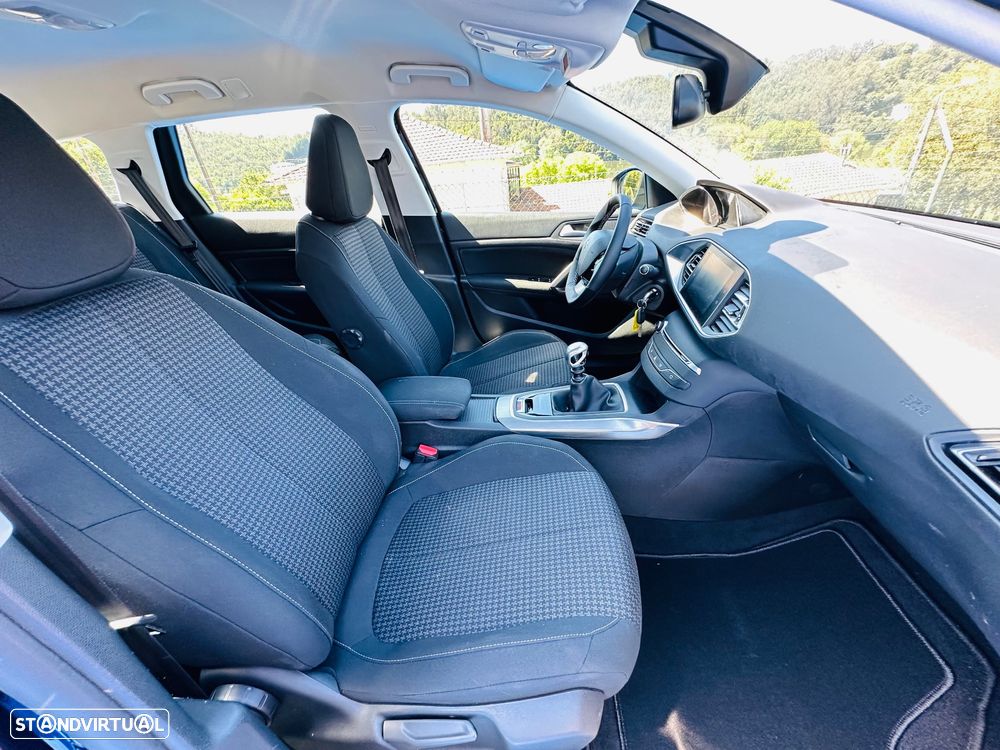 Peugeot 308 SW 1.6 BlueHDi Active J17 - 31