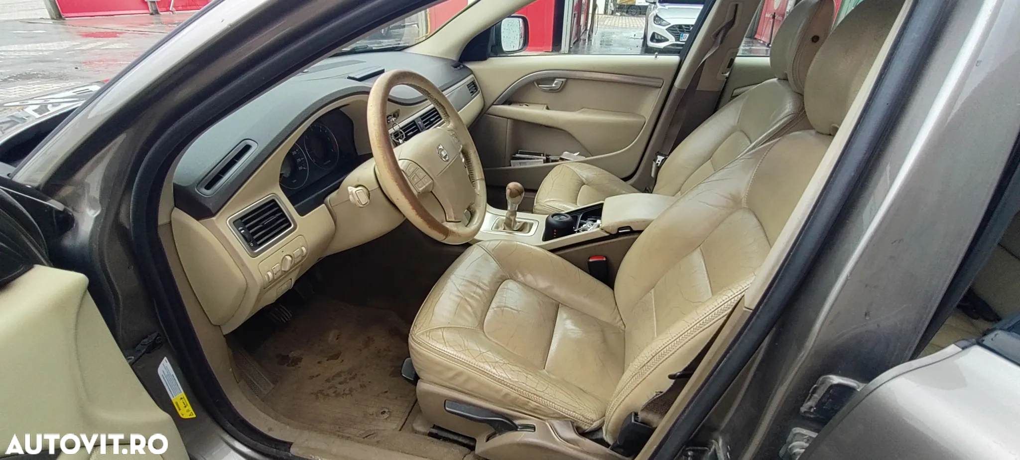 Volvo XC 70 2.4D AWD Momentum - 11