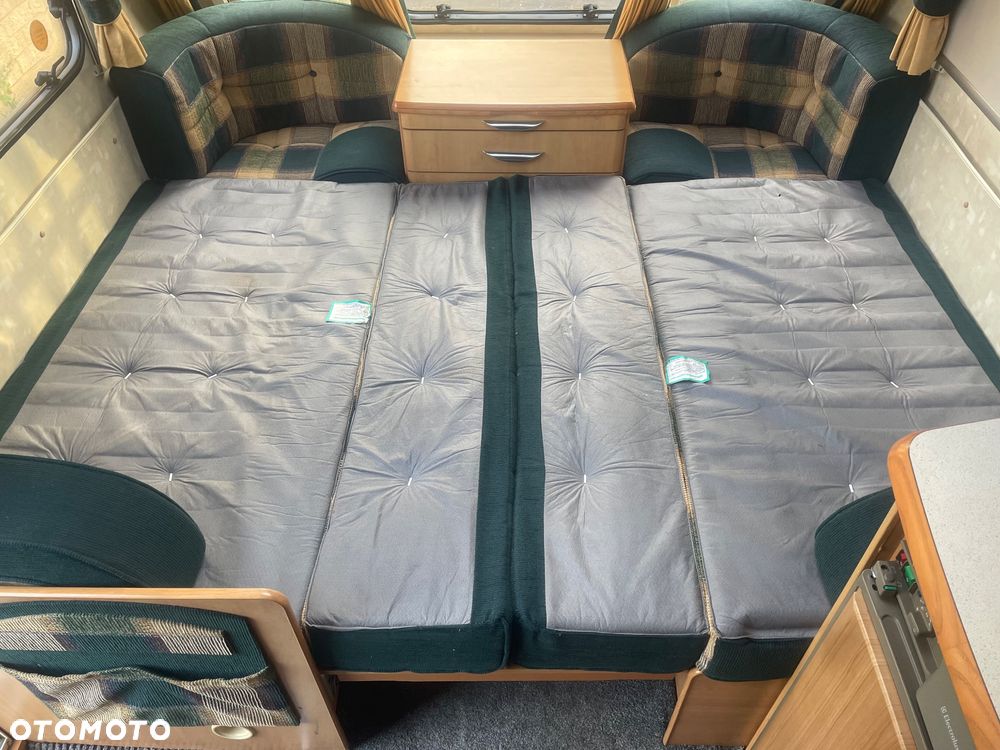 SWIFT Conqueror 645 Lux - 24
