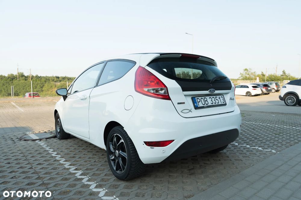Ford Fiesta 1.4 TDCi Ambiente - 20