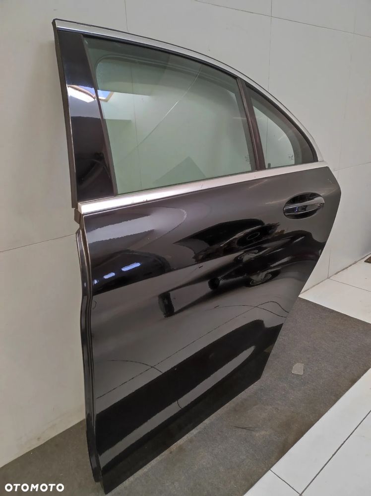 Drzwi lewe tył tylne Mercedes C klasa w205 205 sedan - 2