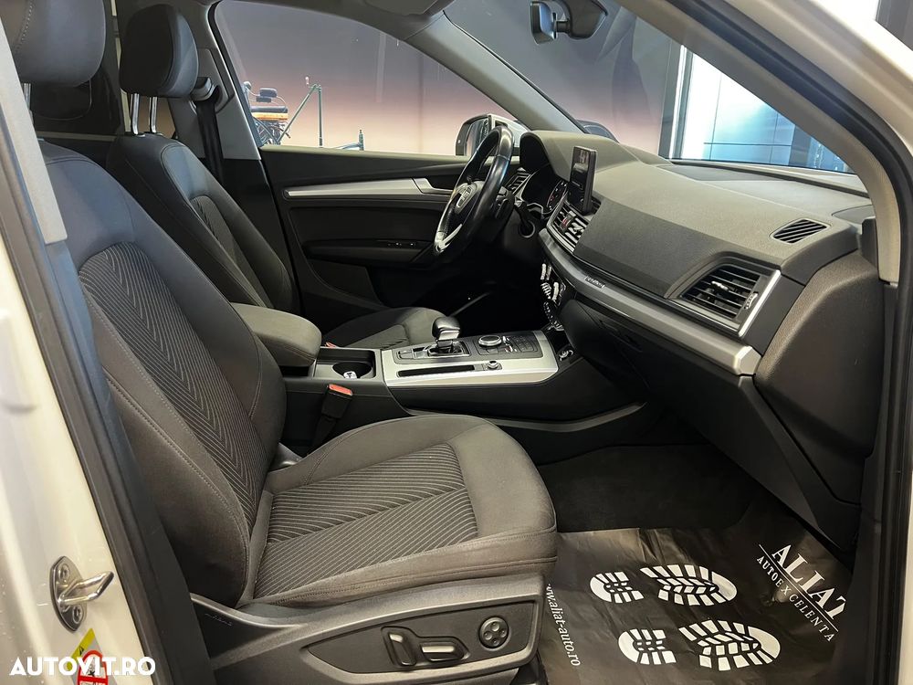 Audi Q5 40 TDI quattro S tronic design - 8