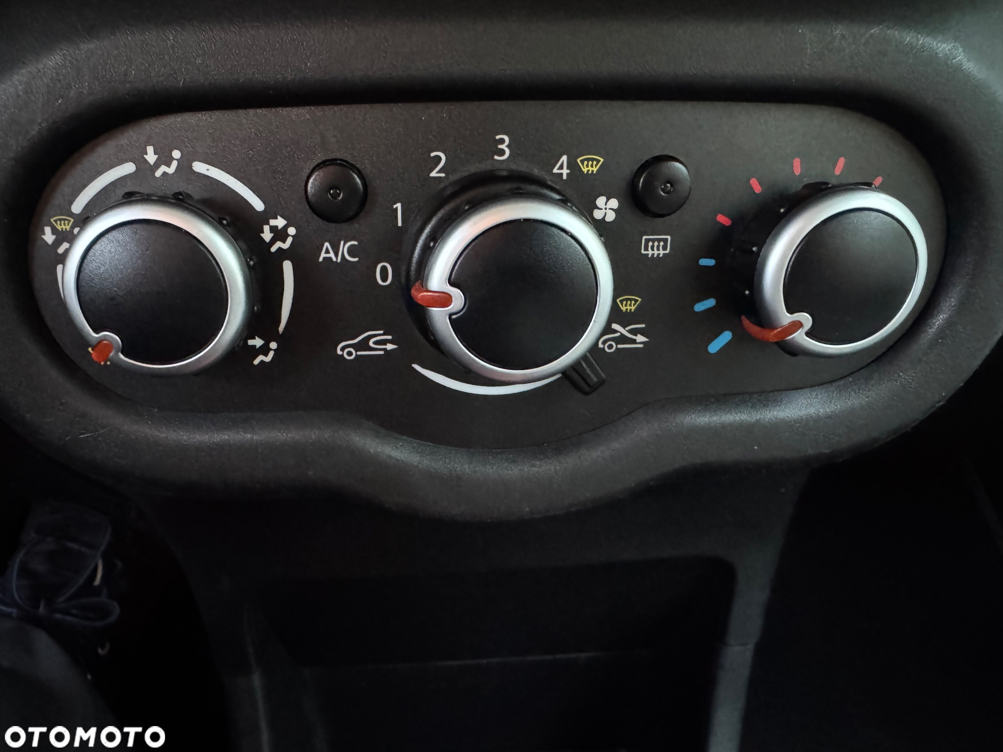 Renault Twingo SCe 70 LIMITED - 20