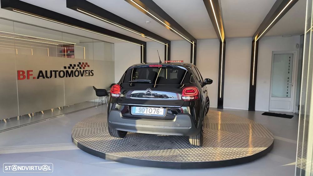 Citroën C3 1.2 PureTech Shine - 17