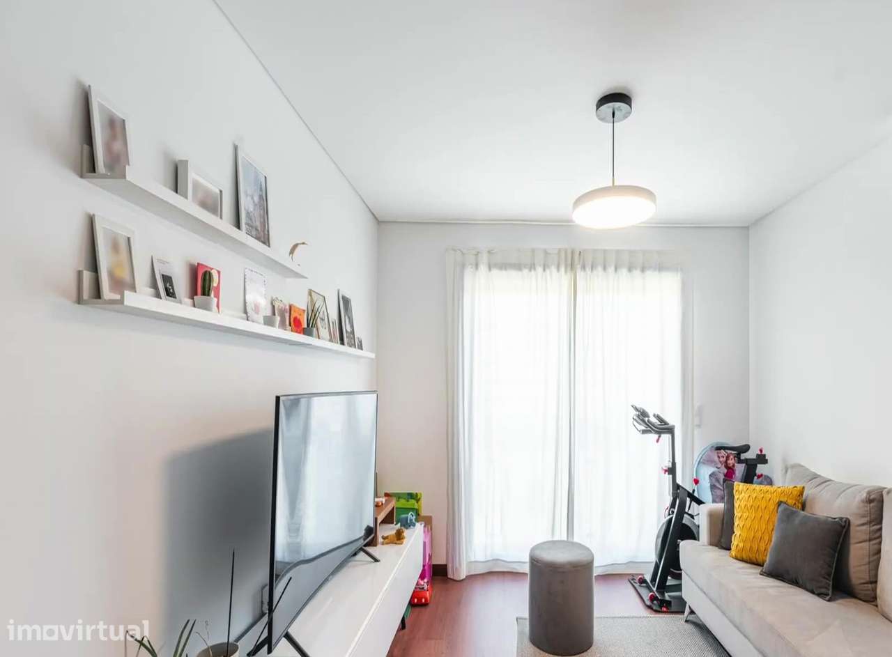 Apartamento T2 com varanda e ar condicionado Paranhos, Porto - Grande imagem: 4/13