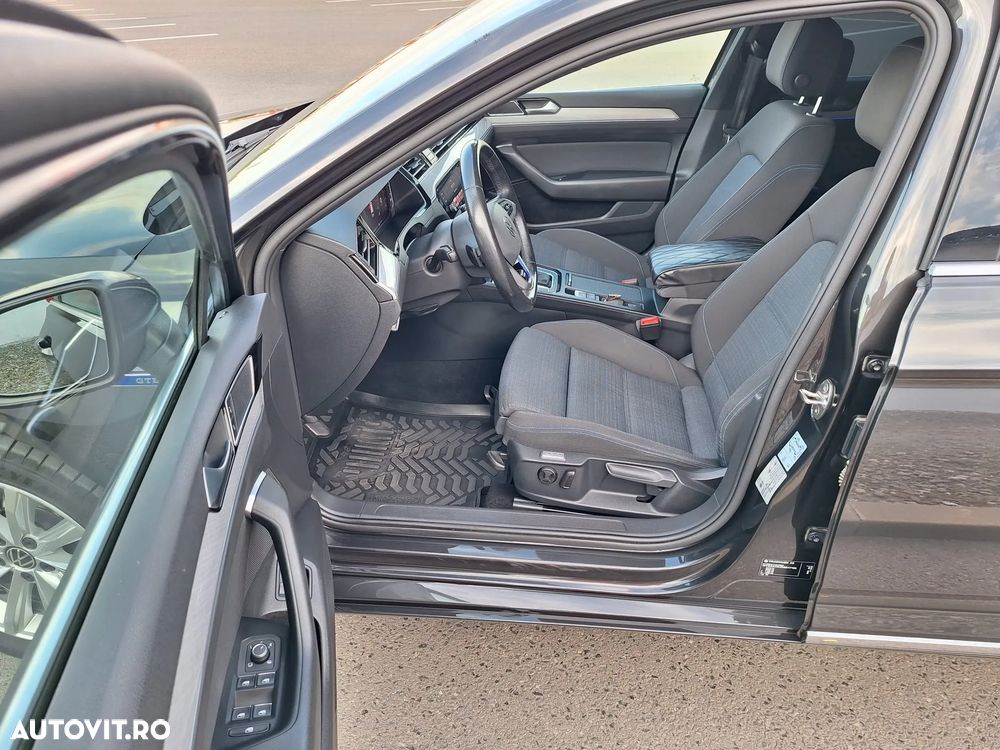 VOLKSWAGEN Passat 2020 — imagine 24