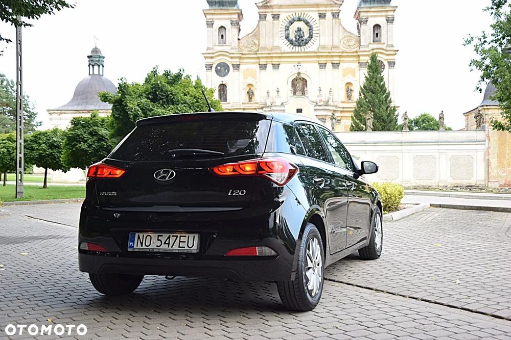 Hyundai i20 blue 1.2 Classic - 4