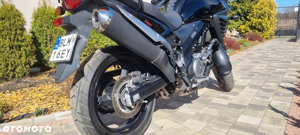 Suzuki V-STROM - 4