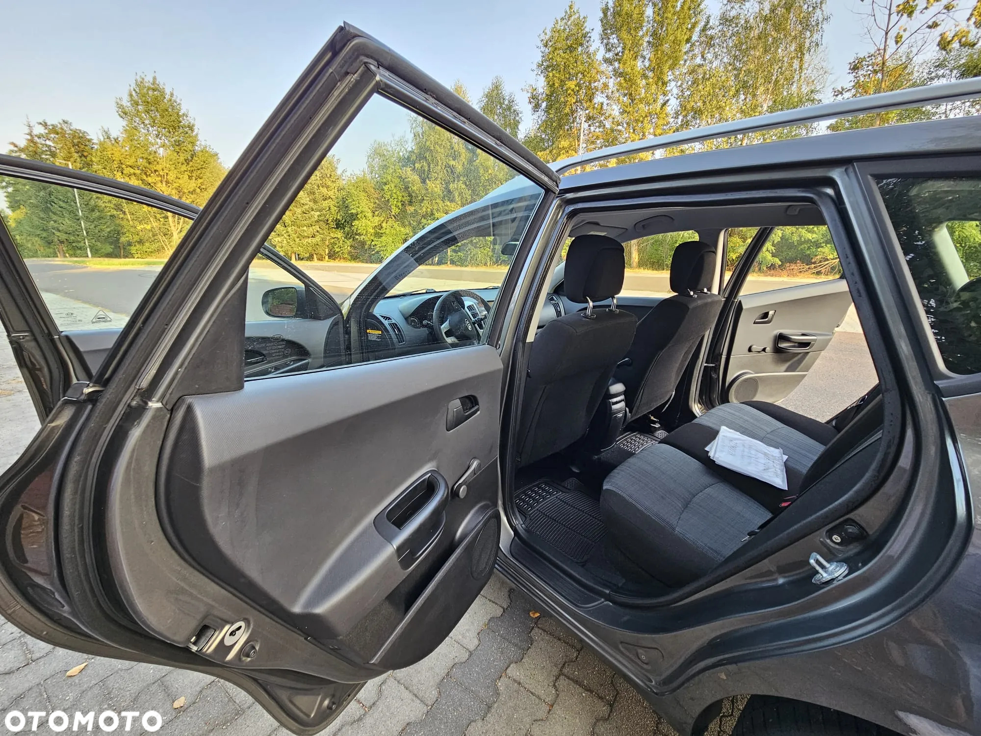 Kia Ceed 1.4 CVVT SW Dream-Team Edition - 24