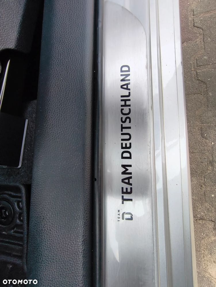 Toyota Corolla 1.2 Turbo Team Deutschland - 34