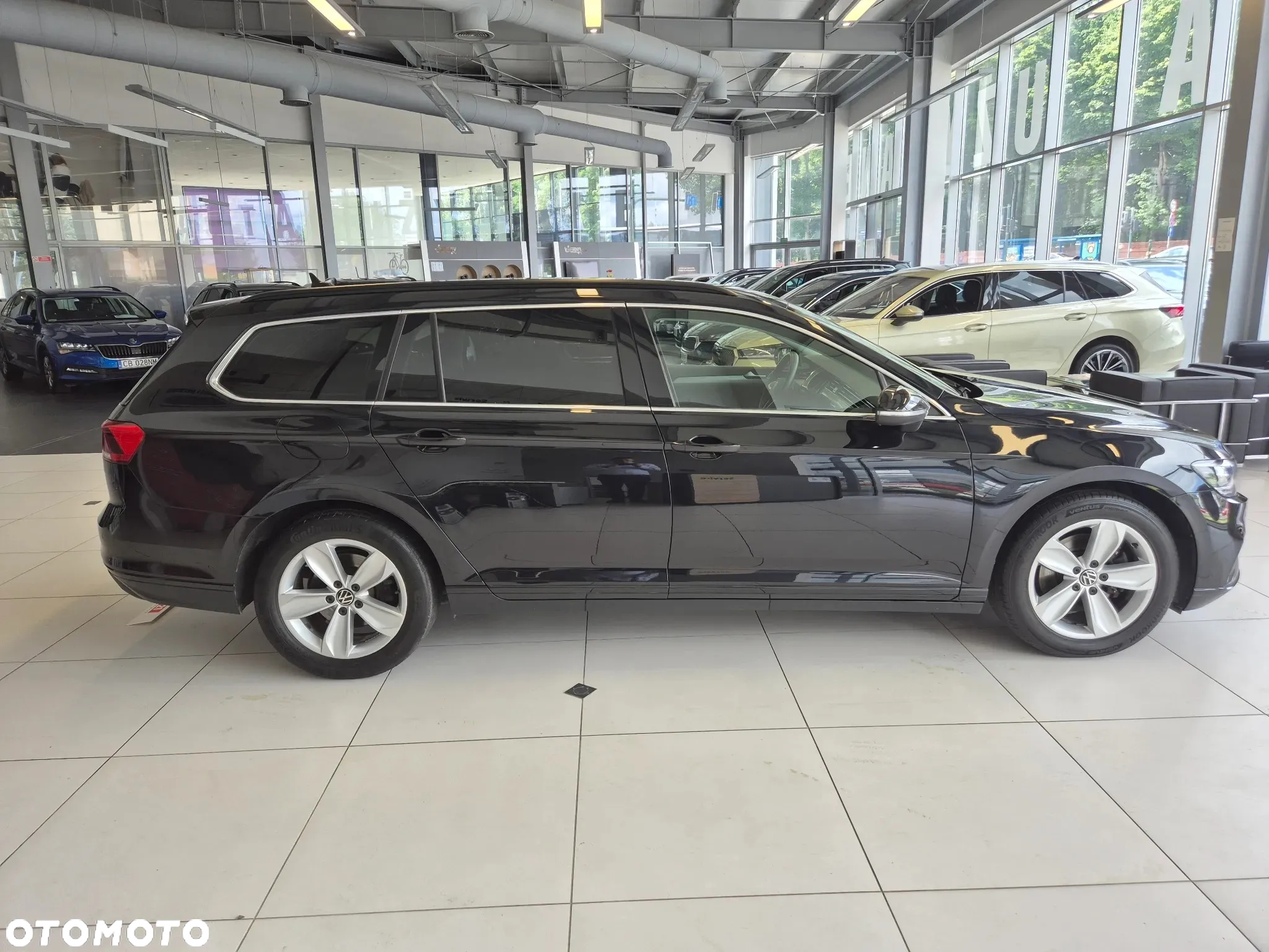 Volkswagen Passat 2.0 TSI Business DSG - 5