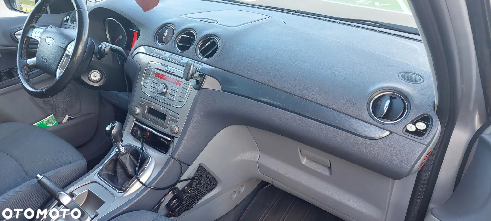 Ford Galaxy 2.0 TDCi Ambiente - 20