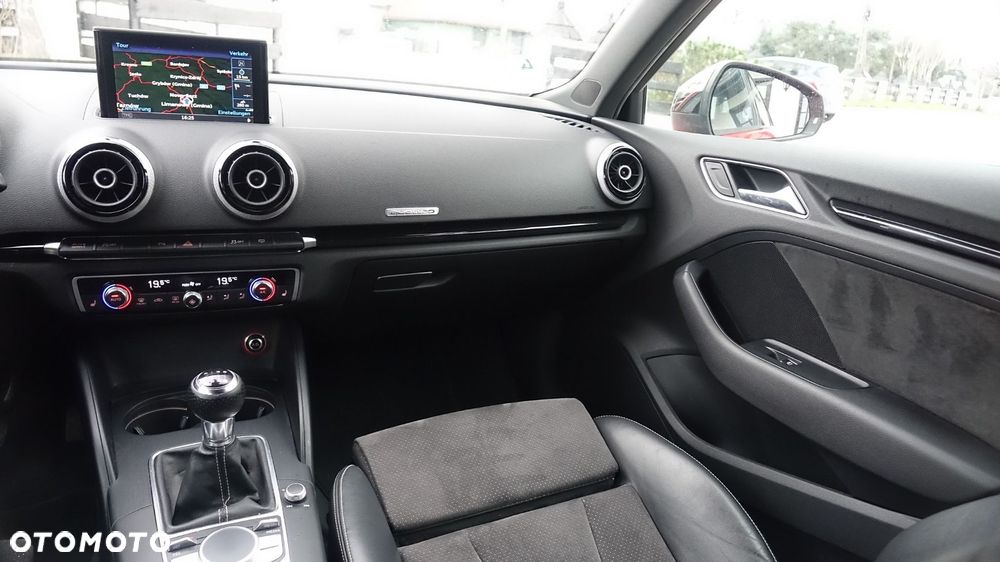 Audi A3 Sportback - 33