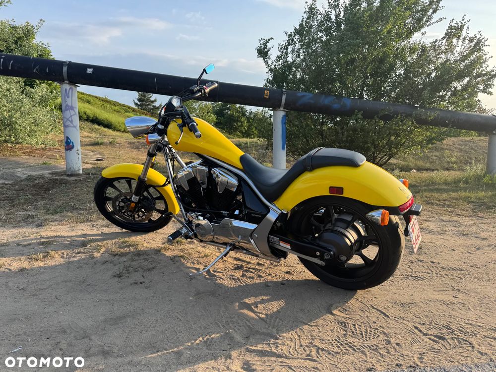 Honda VT - 12