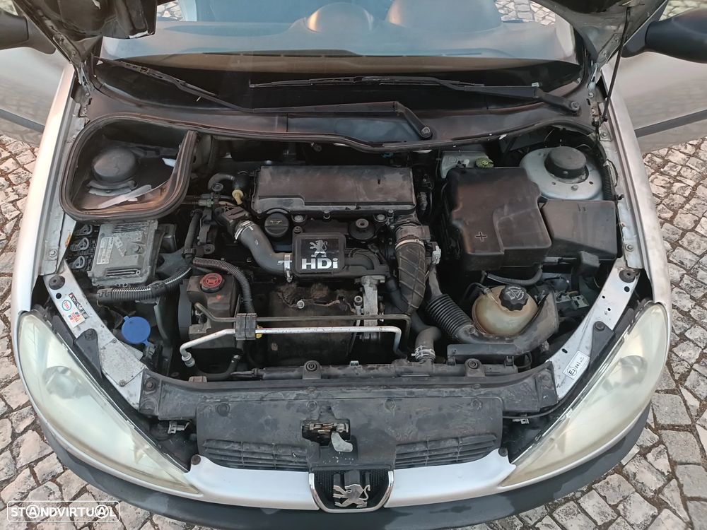 Peugeot 206 - 24