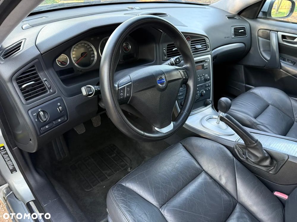 Volvo S60 2.4D Kinetic - 5