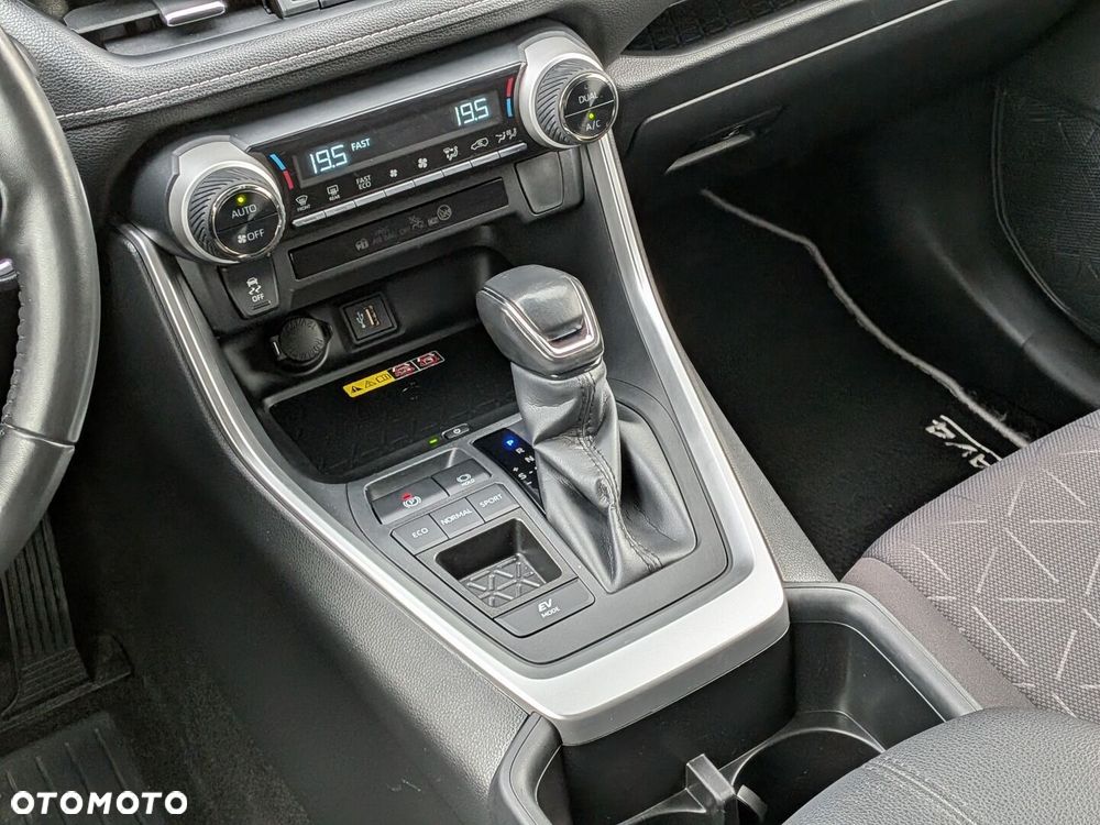 Toyota RAV4 - 20