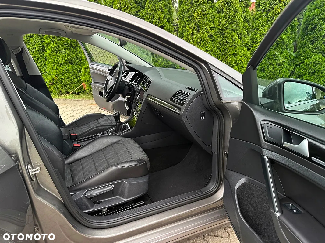 Volkswagen Golf VII 1.6 TDI BMT Highline - 18