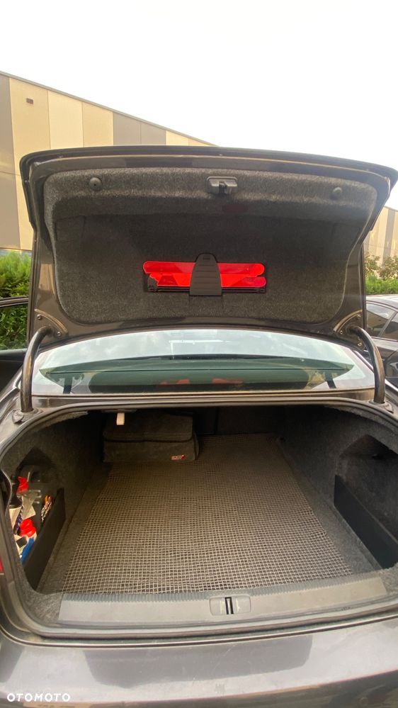 Volkswagen Passat - 24