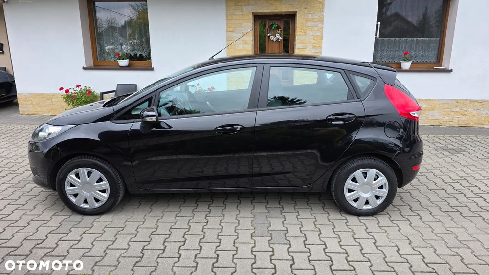 Ford Fiesta 1.25 Celebration - 3