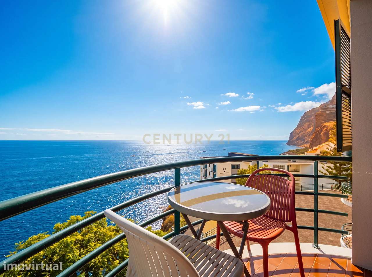 Apartamento T3 em Câmara de Lobos - Vista Mar Definitiva