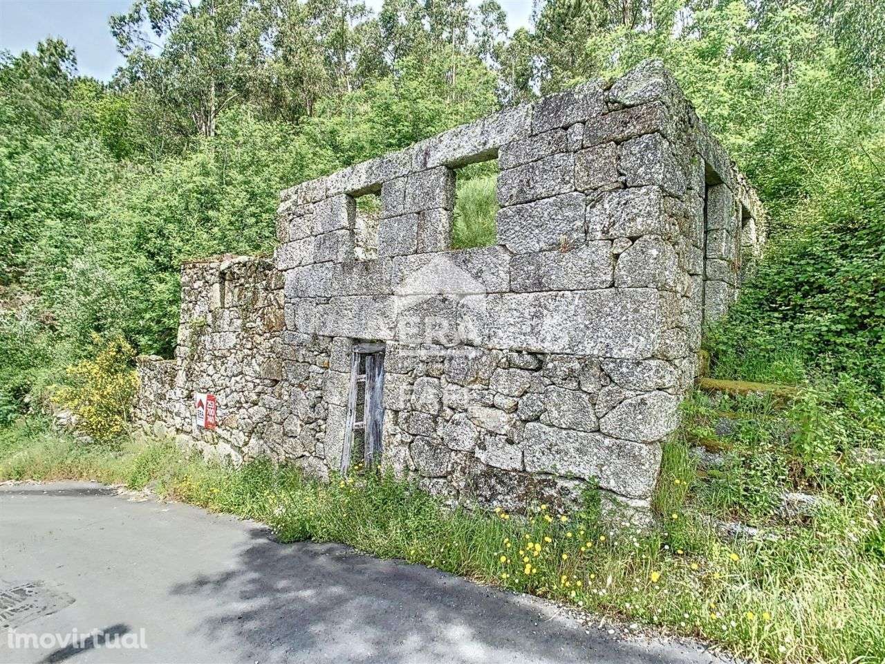 Moradia rústica em Vila Cova - Grande imagem: 3/12