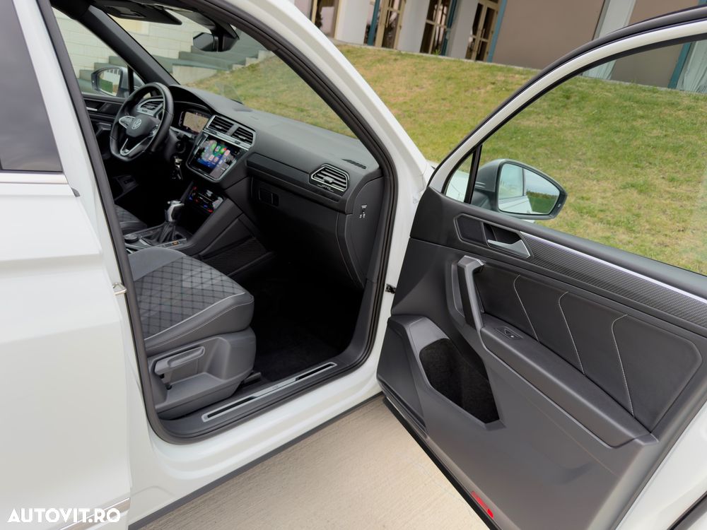 Volkswagen Tiguan 2.0 TDI SCR 4MOTION DSG R-Line - 26