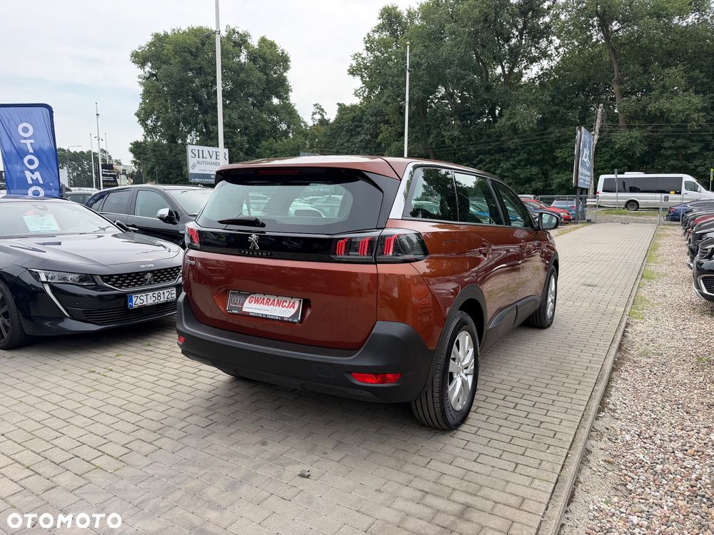 Peugeot 5008 - 13