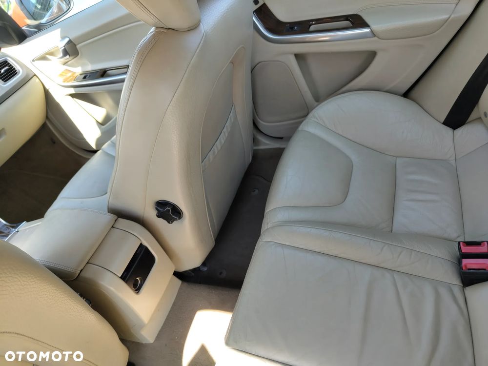 Volvo S60 - 12