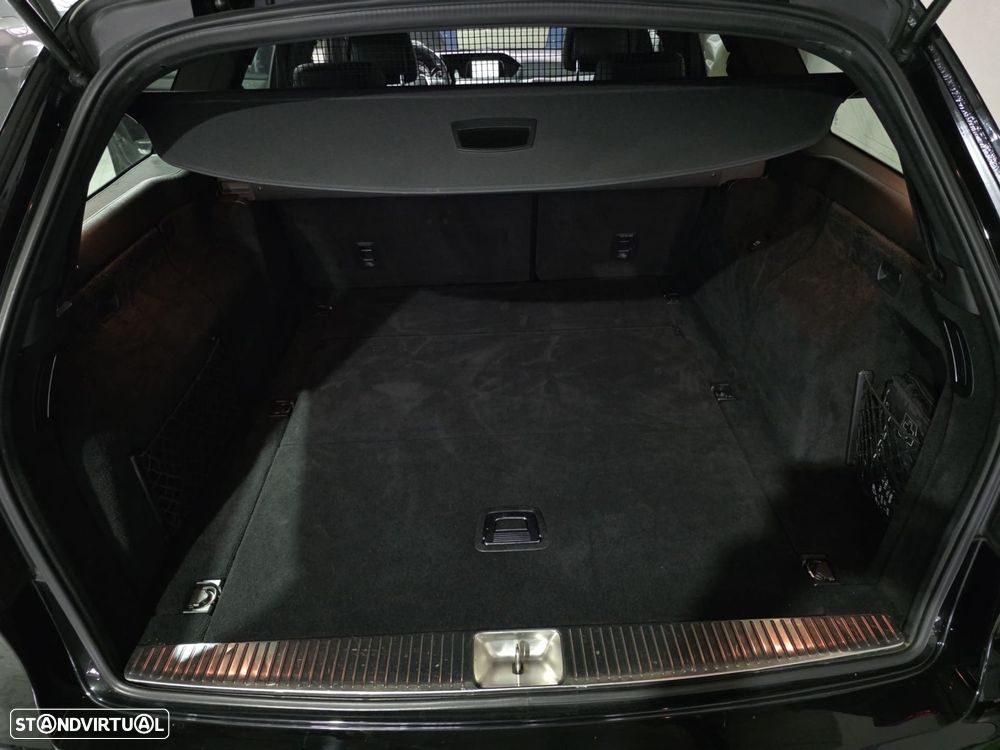 Mercedes-Benz E 300 - 18