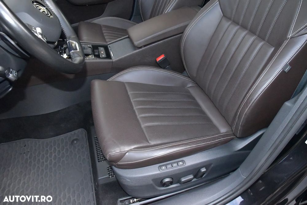 Skoda Superb Combi 2.0 TDI 4X4 DSG Laurin & Klement - 24