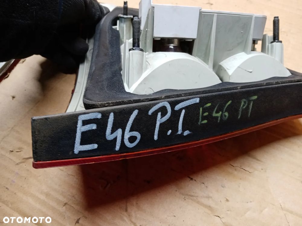 Lampa prawy tył tylna prawa BMW 3 E46 Kombi 6905628 8368758 - 7