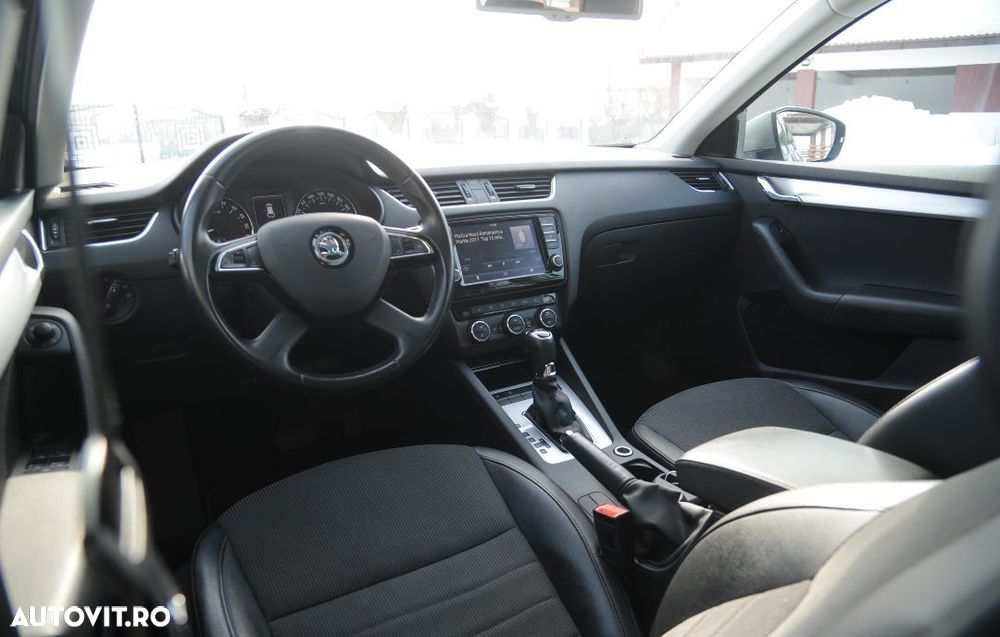 Skoda Octavia 2.0 TDI DSG Ambition - 13