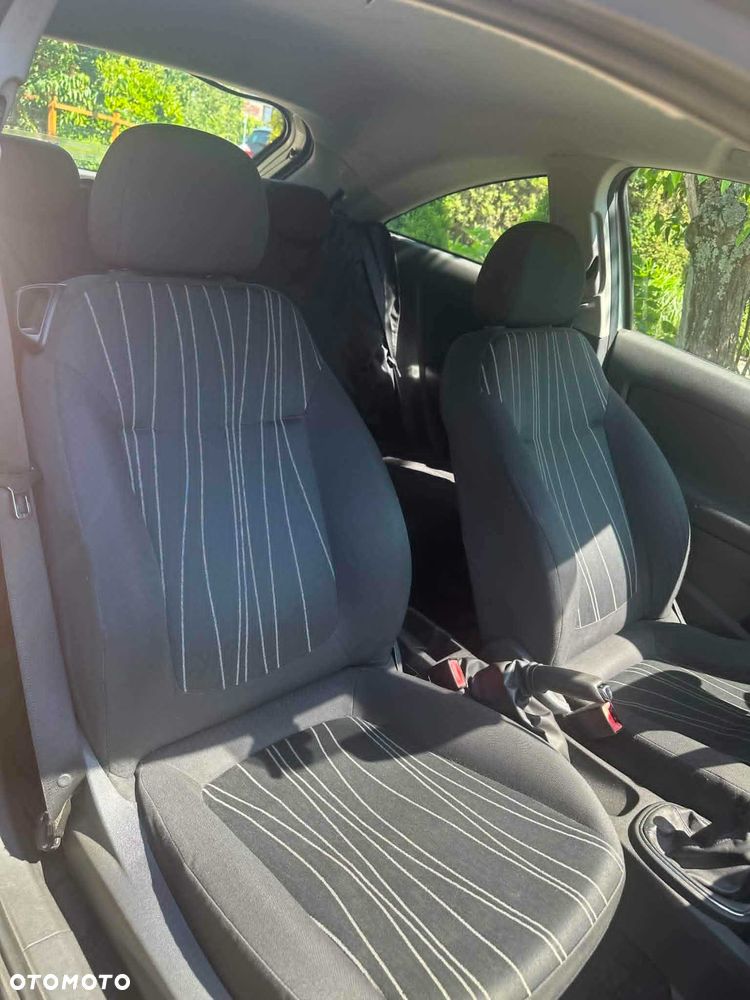 Opel Corsa - 8