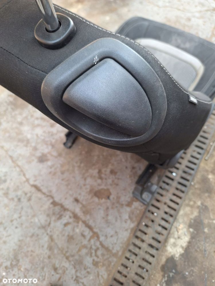 fotel prawy przod kierowcy kia pro proceed ii 2012- jd 3d uk - 2