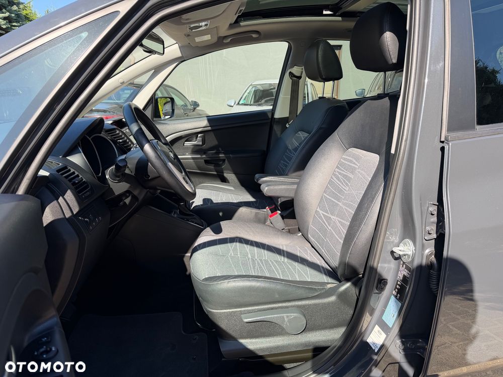 Kia Venga 1.6 CVVT Automatik Platinum Edition - 24