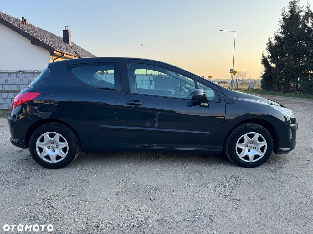 Peugeot 308 95 VTi Tendance - 11