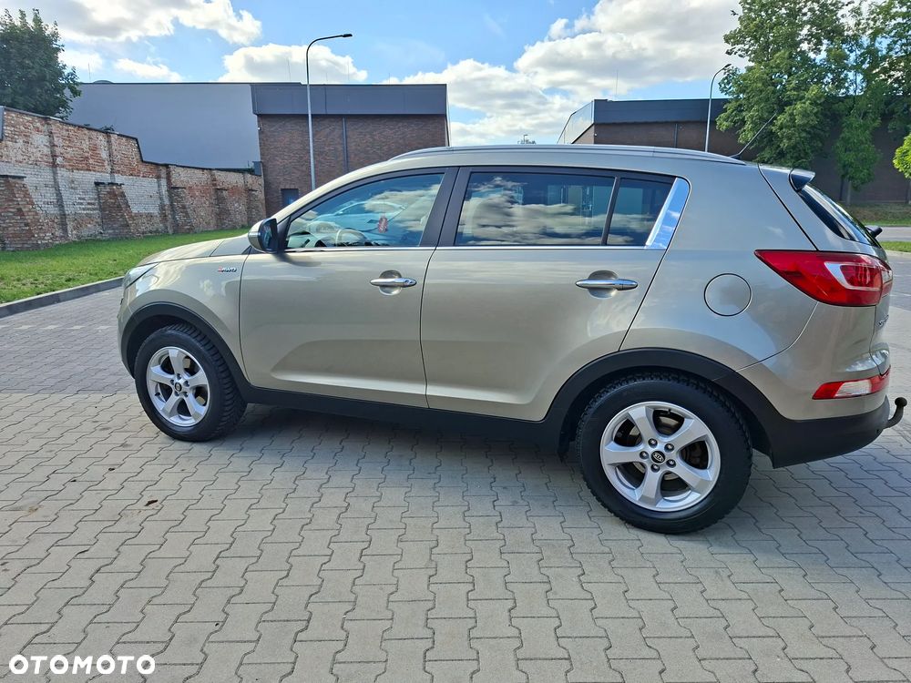 Kia Sportage 2.0 CRDI M AWD - 3