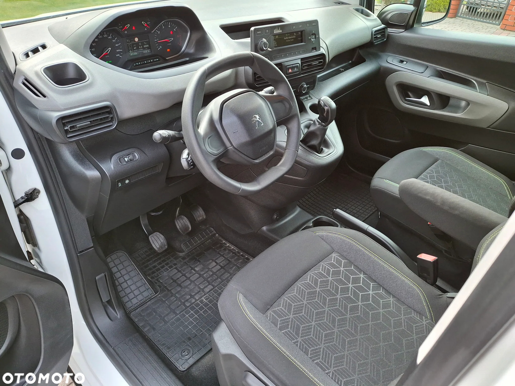 Peugeot Rifter 1.5 BlueHDI Active - 19