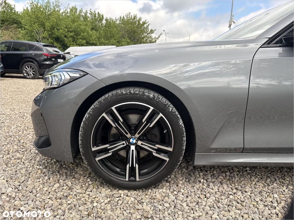 BMW Seria 3 320i M Sport - 19